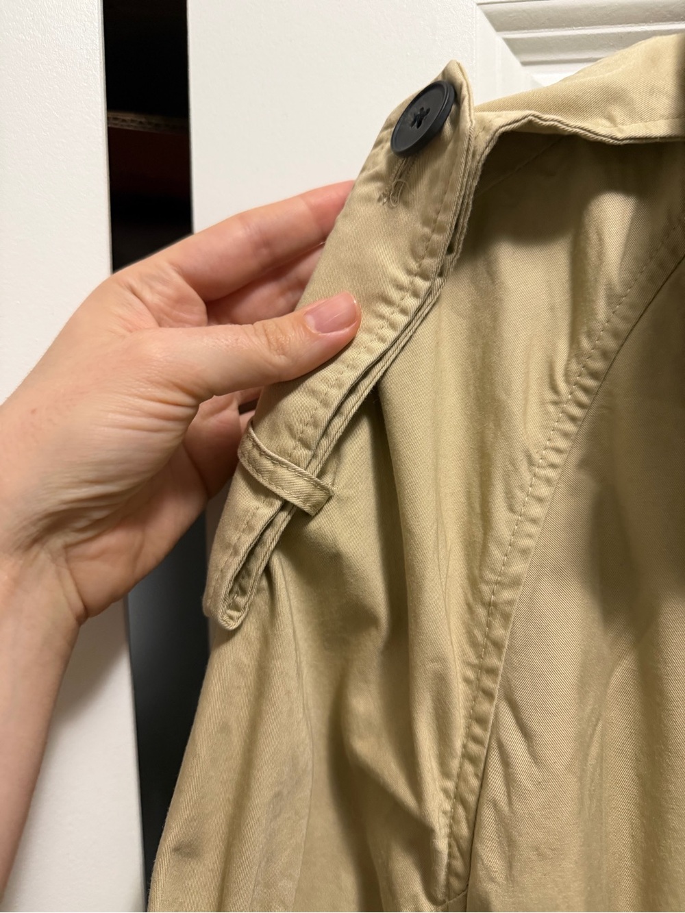 Zara Long Double-Breasted Trench Coat in Beige with Dark Buttons - Picture 4 of 7